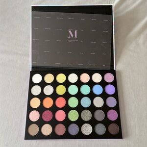 Morphe 35I ICY FANTASY Artistry Palette